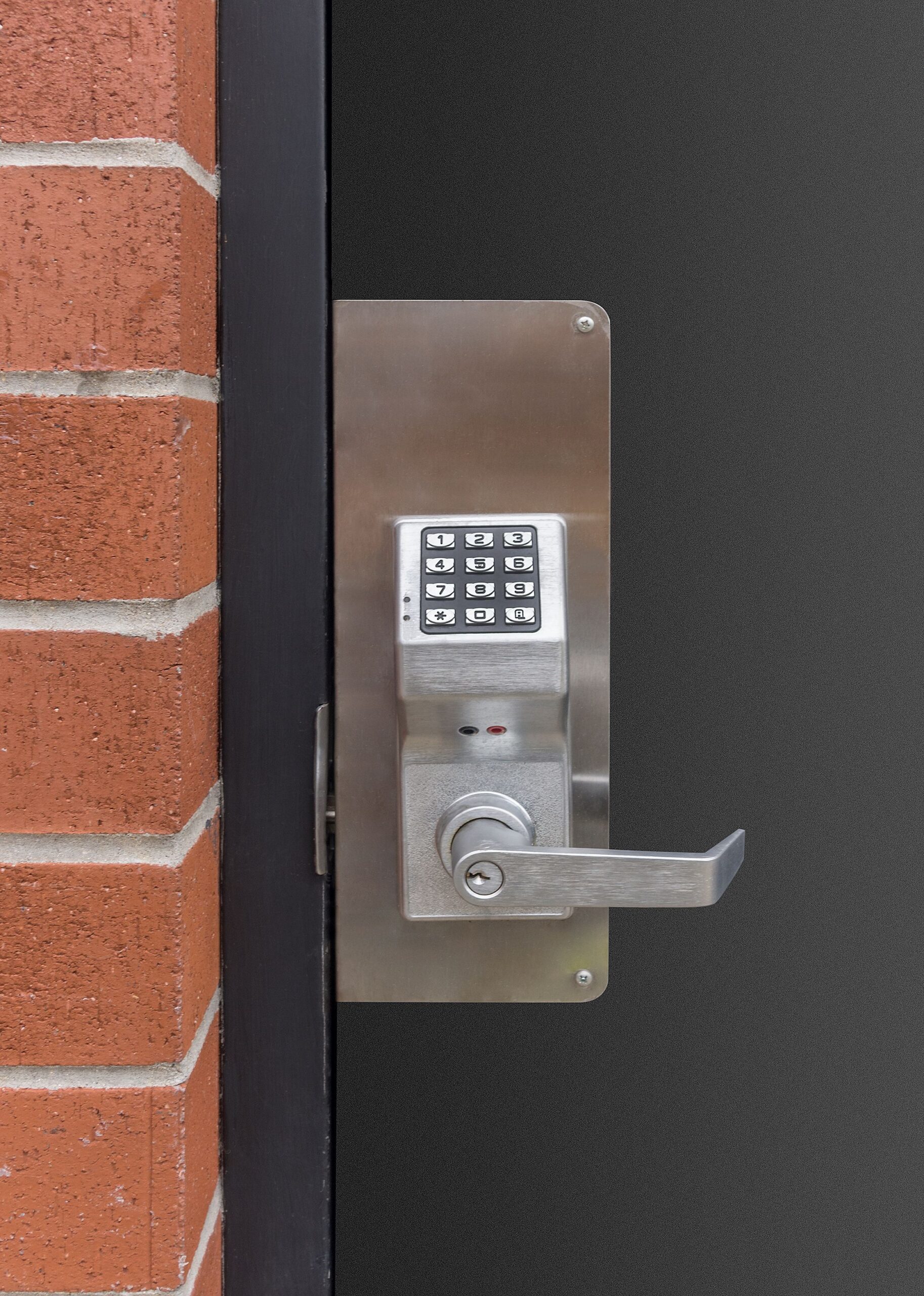 commercial locksmith